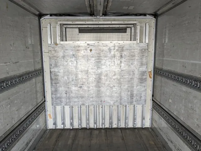 いすゞ フォワード 2PG-FRR90T2(2WD)の写真22