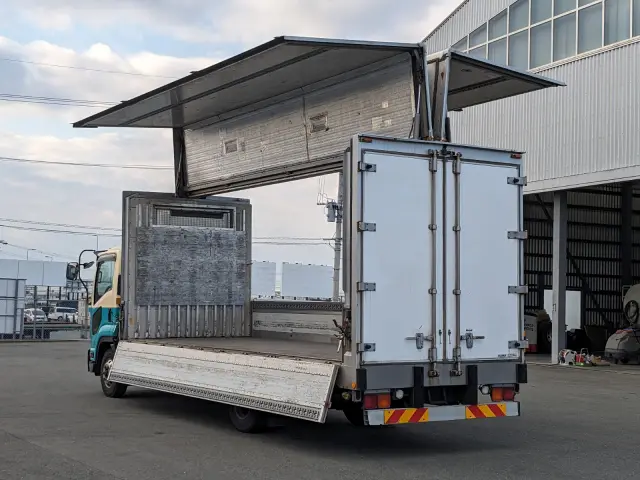 いすゞ フォワード 2PG-FRR90T2(2WD)の写真26