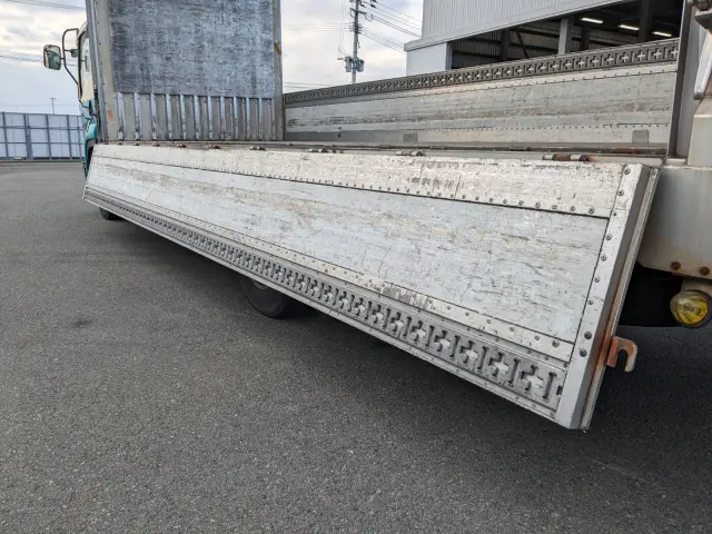 いすゞ フォワード 2PG-FRR90T2(2WD)の写真27