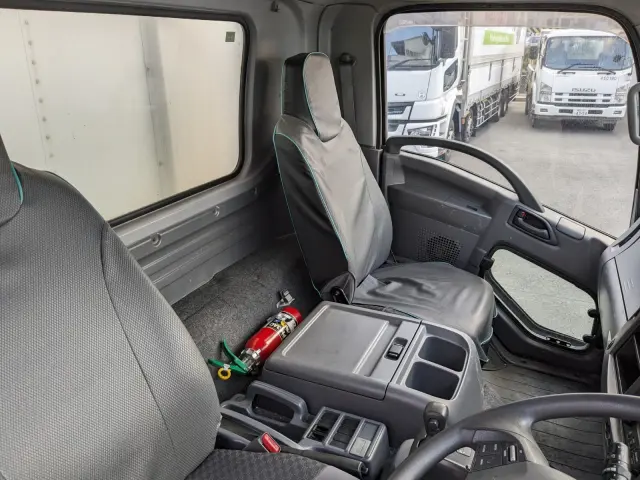 いすゞ フォワード 2PG-FRR90T2(2WD)の写真32