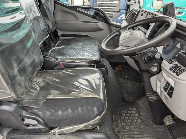 三菱 キャンター TPG-FBA50(2WD)の写真35