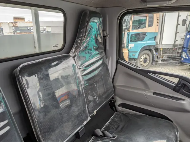 三菱 キャンター TPG-FBA50(2WD)の写真37