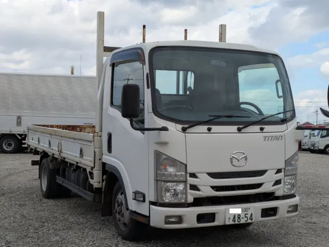 マツダ タイタン TRG-LLR85AR(2WD)の写真3