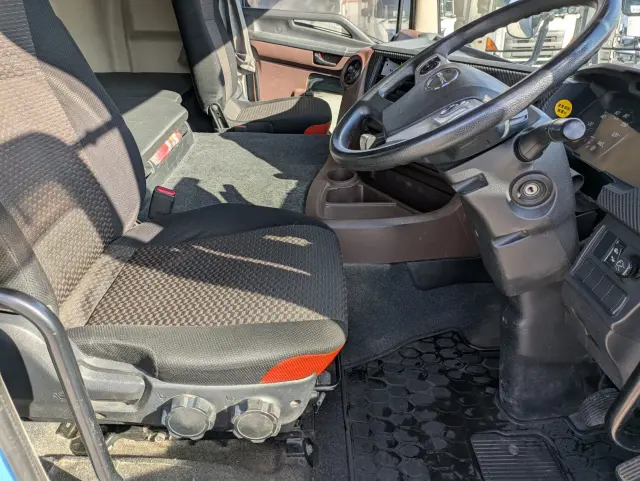 日野 プロフィア 2DG-SS1EKHA(6x4)の写真21