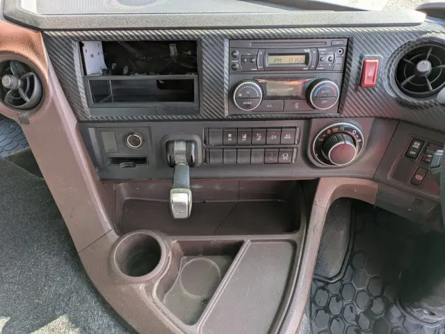 日野 プロフィア 2DG-SS1EKHA(6x4)の写真24