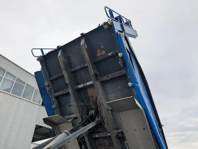 三菱 スーパーグレート QKG-FV60VX(6x4)の写真10