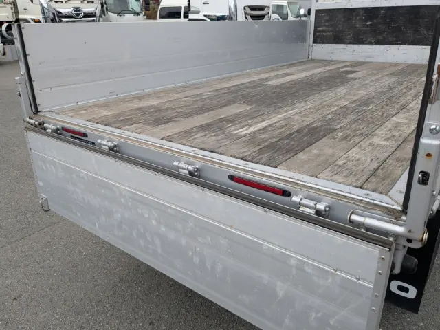 日野 デュトロ 2RG-XZU605M(2WD)の写真16