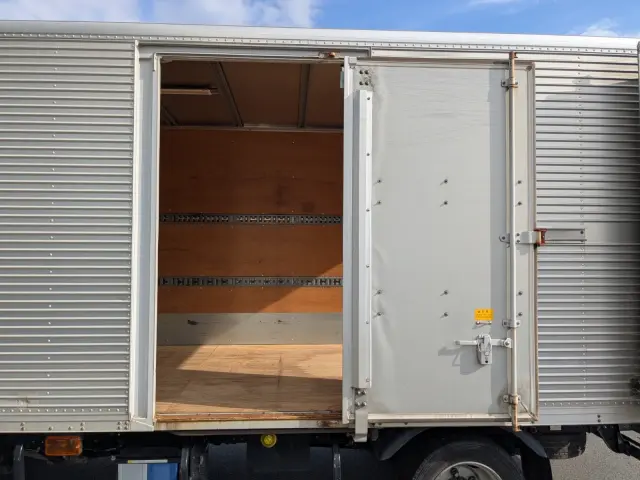 三菱 キャンター TPG-FEB50(2WD)の写真15