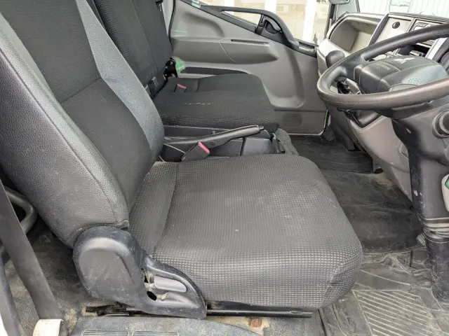 三菱 キャンター TPG-FEB50(2WD)の写真20