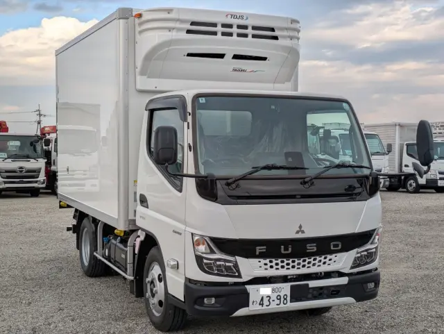 三菱 キャンター 2RG-FBAV0(2WD)の写真4