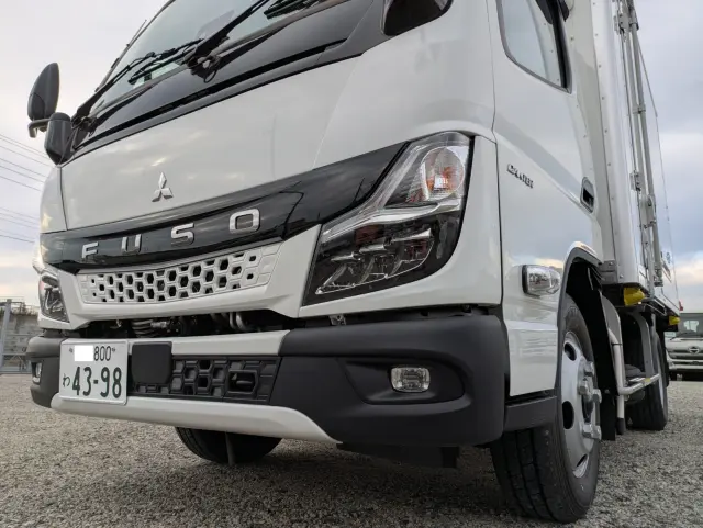 三菱 キャンター 2RG-FBAV0(2WD)の写真6