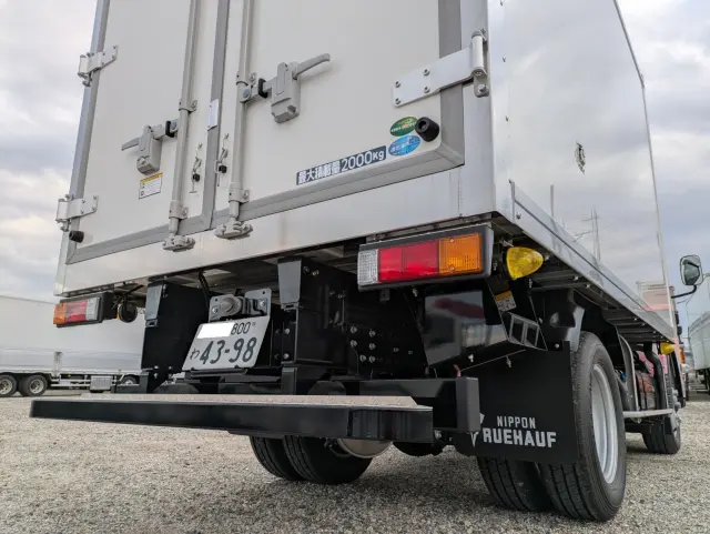 三菱 キャンター 2RG-FBAV0(2WD)の写真10