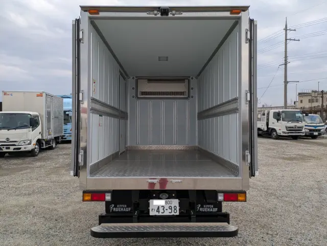 三菱 キャンター 2RG-FBAV0(2WD)の写真12