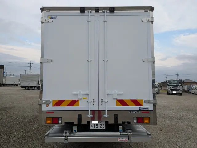 三菱 ファイター 2KG-FK65F(2WD)の写真10