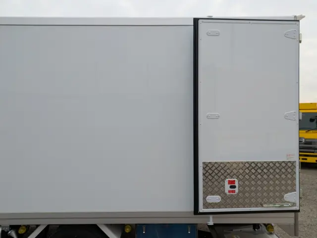 三菱 ファイター 2KG-FK65F(2WD)の写真22