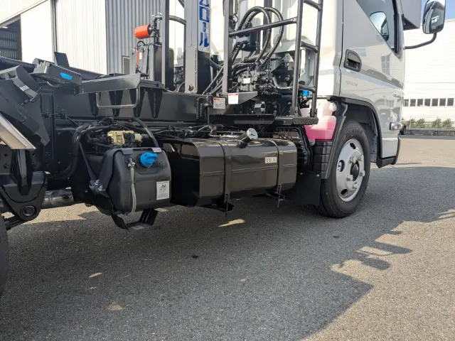 三菱 キャンター 2RG-FBAV0(2WD)の写真13