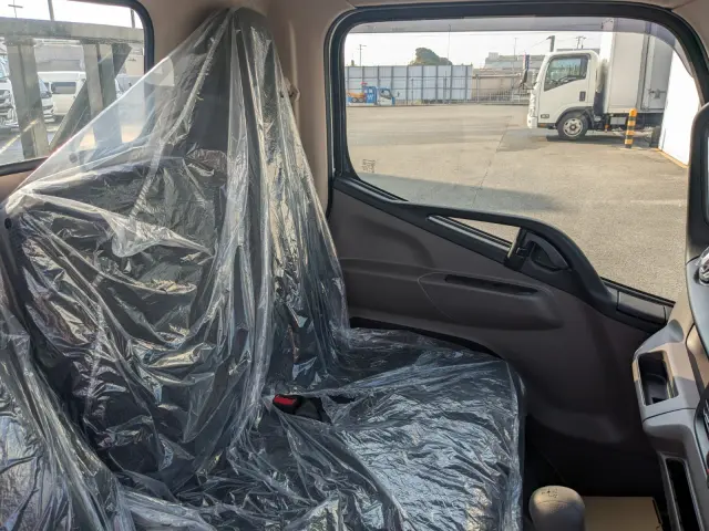 三菱 キャンター 2RG-FBAV0(2WD)の写真26