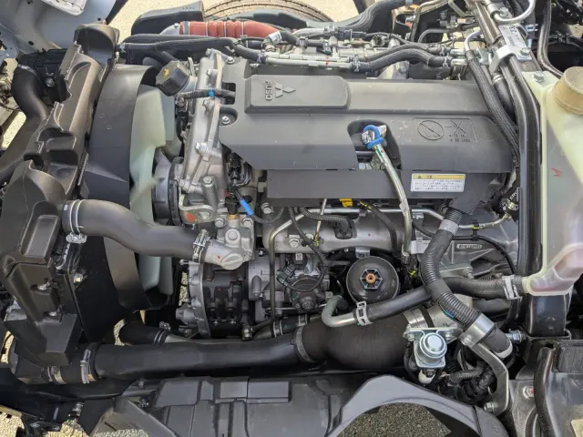 三菱 キャンター 2RG-FBAV0(2WD)の写真32