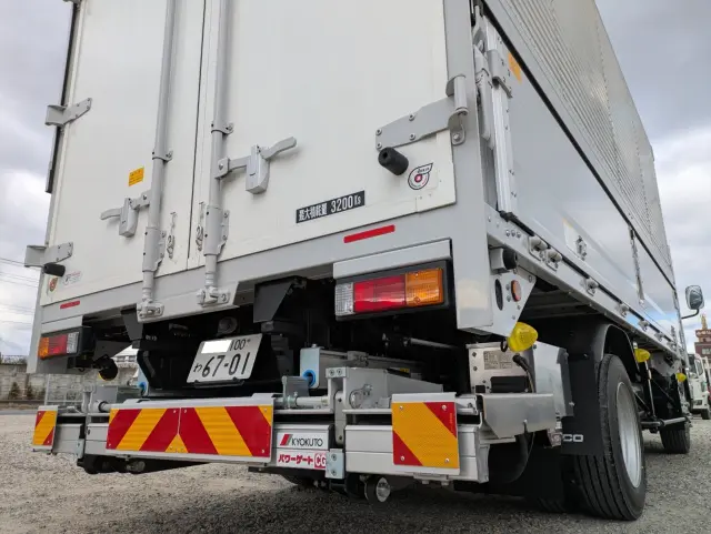 三菱 キャンター 2PG-FEB80(2WD)の写真10