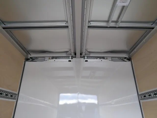 三菱 キャンター 2PG-FEB80(2WD)の写真18