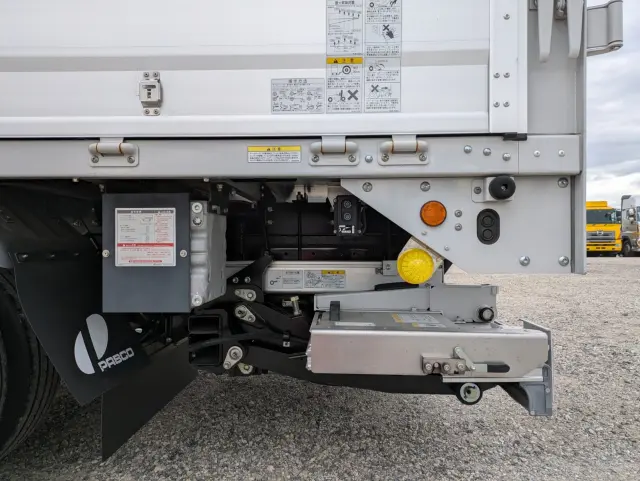 三菱 キャンター 2PG-FEB80(2WD)の写真24