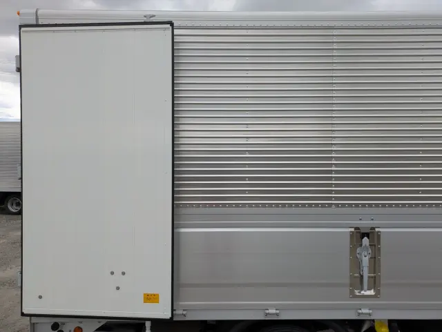 三菱 キャンター 2PG-FEB80(2WD)の写真29