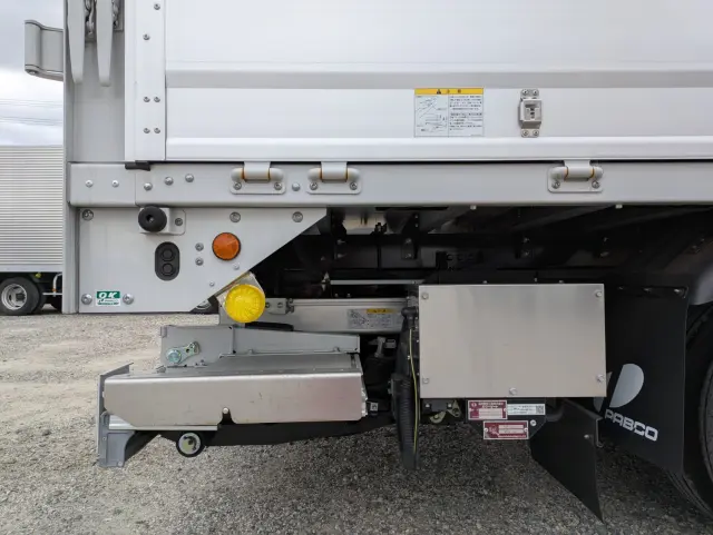 三菱 キャンター 2PG-FEB80(2WD)の写真31