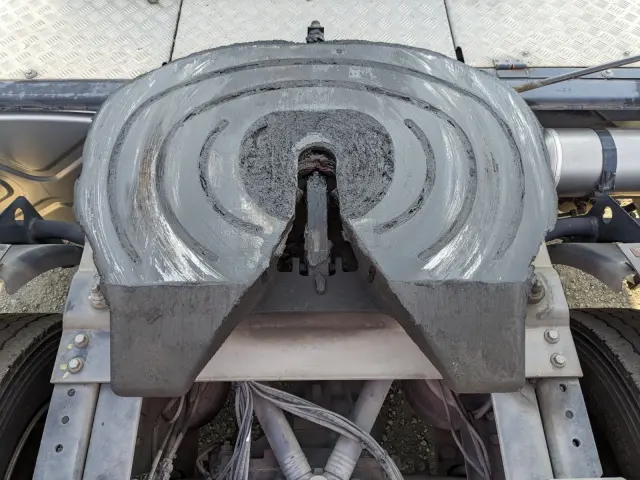 いすゞ ギガ 2RG-EK5DAB(2WD)の写真10