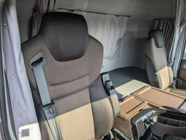 いすゞ ギガ 2RG-EK5DAB(2WD)の写真27