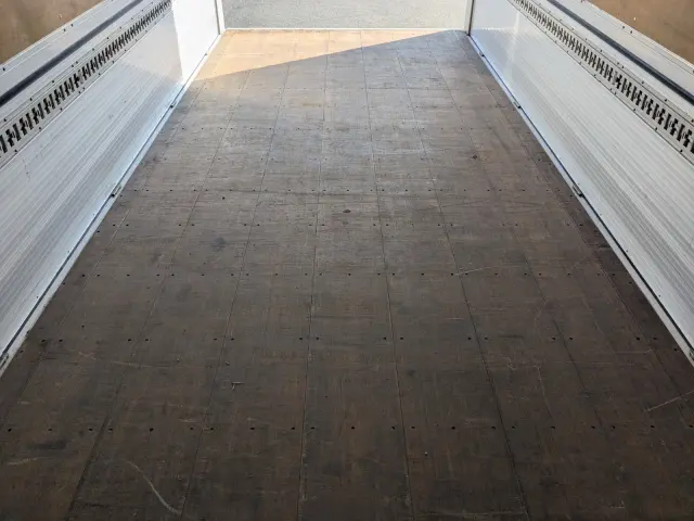 日野 レンジャー 2KG-FD2ABG(2WD)の写真16