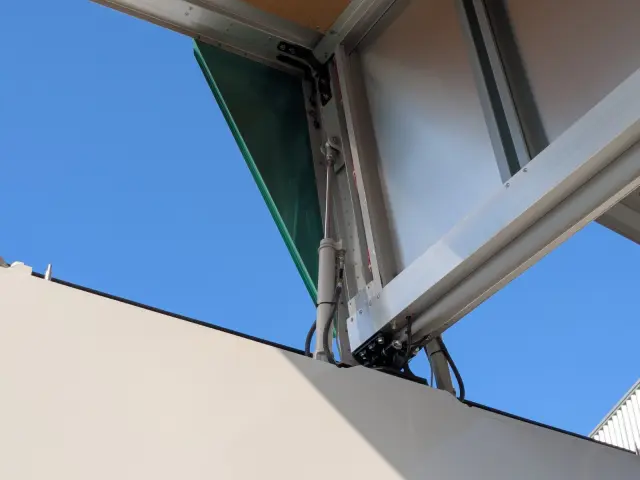 日野 レンジャー 2KG-FD2ABG(2WD)の写真23