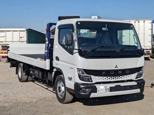 三菱 キャンター 2PG-FEB90(2WD)の写真3