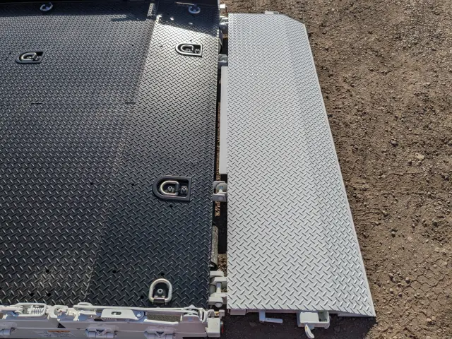 三菱 キャンター 2PG-FEB90(2WD)の写真6