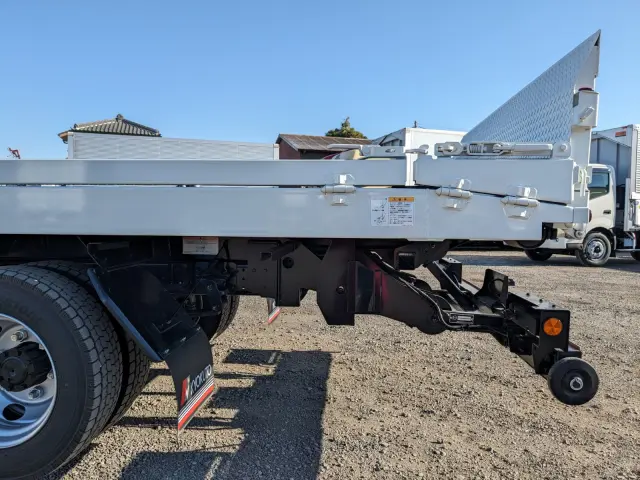 三菱 キャンター 2PG-FEB90(2WD)の写真16