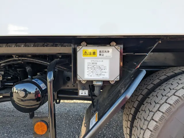 三菱 キャンター 2PG-FEB90(2WD)の写真21
