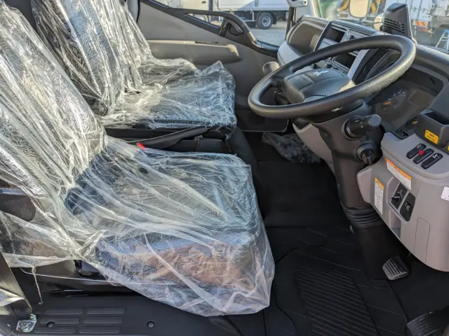 三菱 キャンター 2PG-FEB90(2WD)の写真22