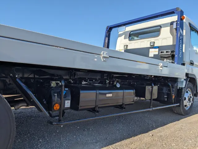 三菱 キャンター 2PG-FEB90(2WD)の写真26