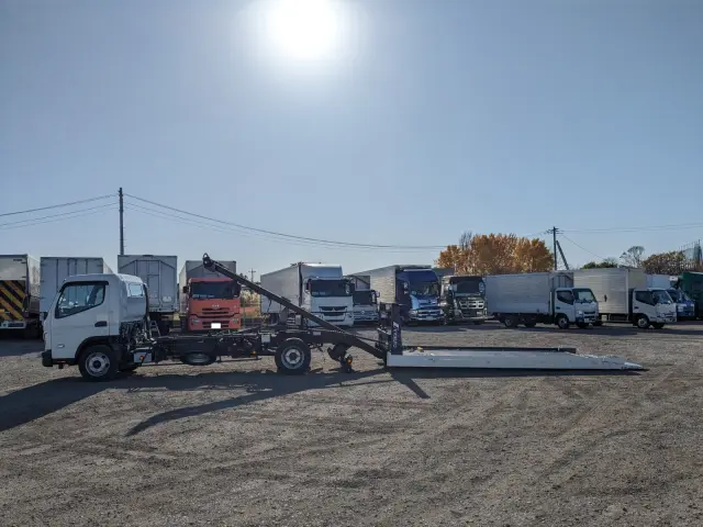 三菱 キャンター 2PG-FEB90(2WD)の写真31