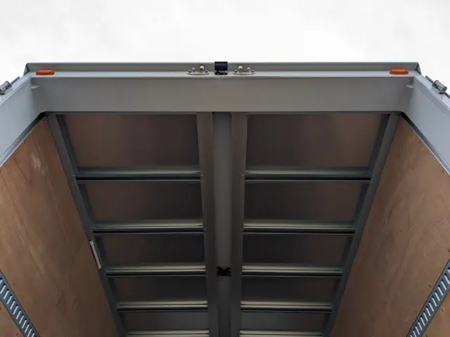 日野 レンジャー 2KG-FD2ABG(2WD)の写真11