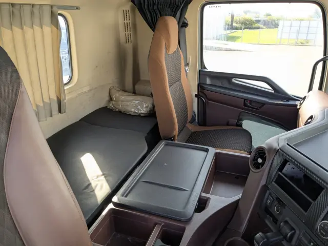 日野 プロフィア 2DG-SH1EDGG(2WD)の写真22