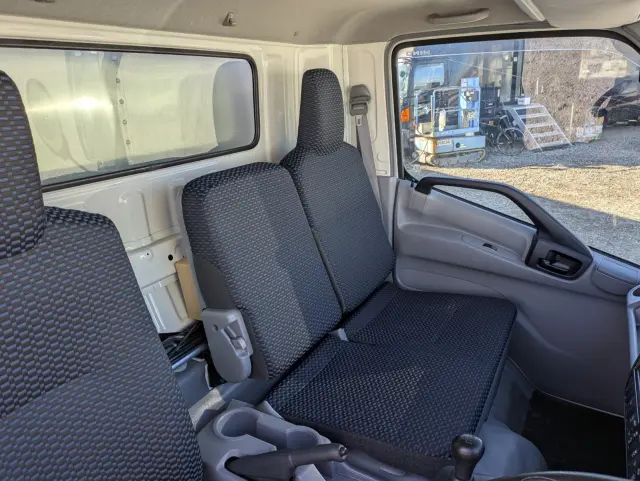 日野 デュトロ 2RG-XZU710M(2WD)の写真35