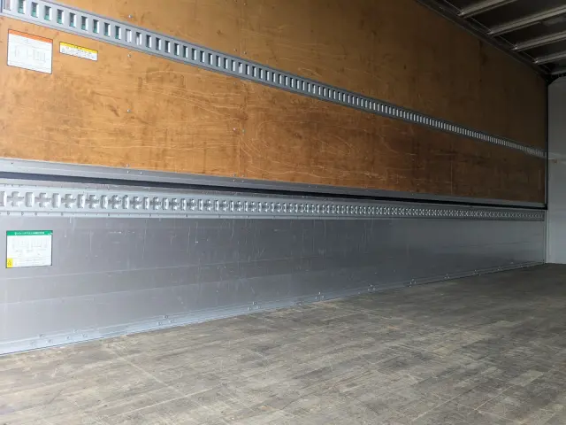 いすゞ フォワード 2RG-FRR90T2(2WD)の写真12