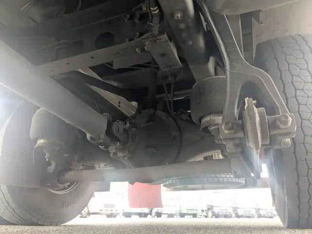 いすゞ フォワード 2RG-FRR90T2(2WD)の写真21