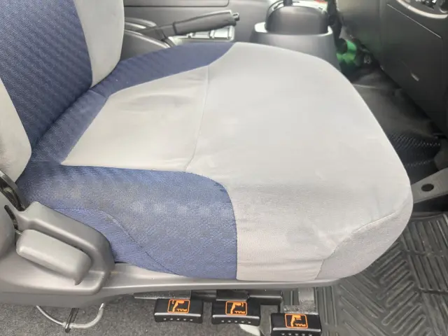 いすゞ フォワード 2RG-FRR90T2(2WD)の写真29