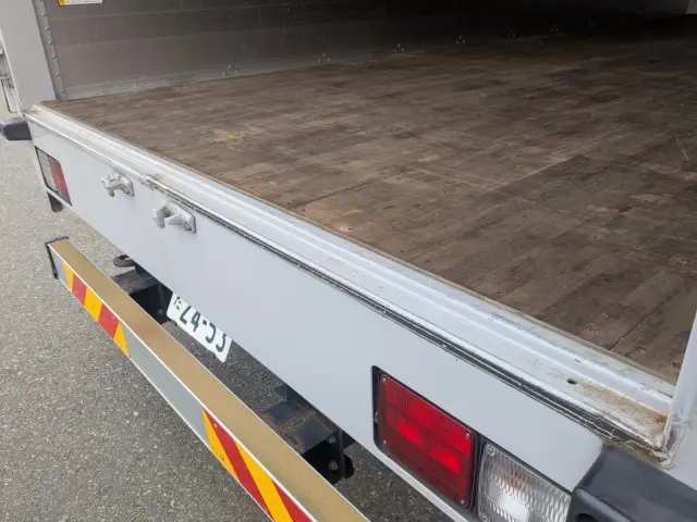 いすゞ フォワード 2RG-FRR90T2(2WD)の写真30