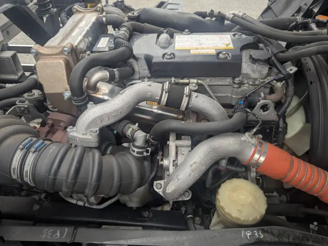 いすゞ フォワード 2RG-FRR90T2(2WD)の写真39