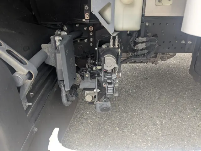 いすゞ フォワード 2RG-FRR90T2(2WD)の写真45