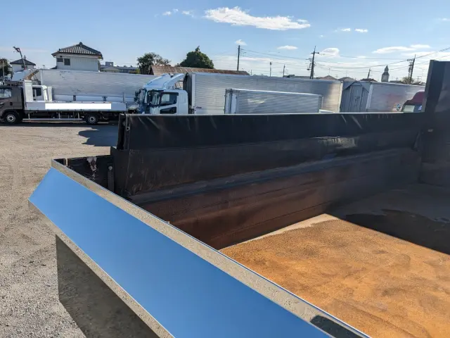 日野 プロフィア 2DG-FS1AJA(6x4)の写真18