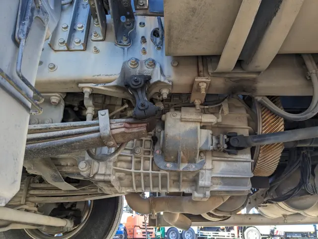 日野 プロフィア 2DG-FS1AJA(6x4)の写真20