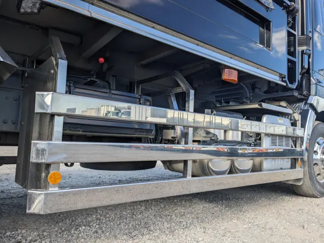 日野 プロフィア 2DG-FS1AJA(6x4)の写真25